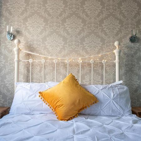 Clovelly Guest House Lyme Regis Buitenkant foto