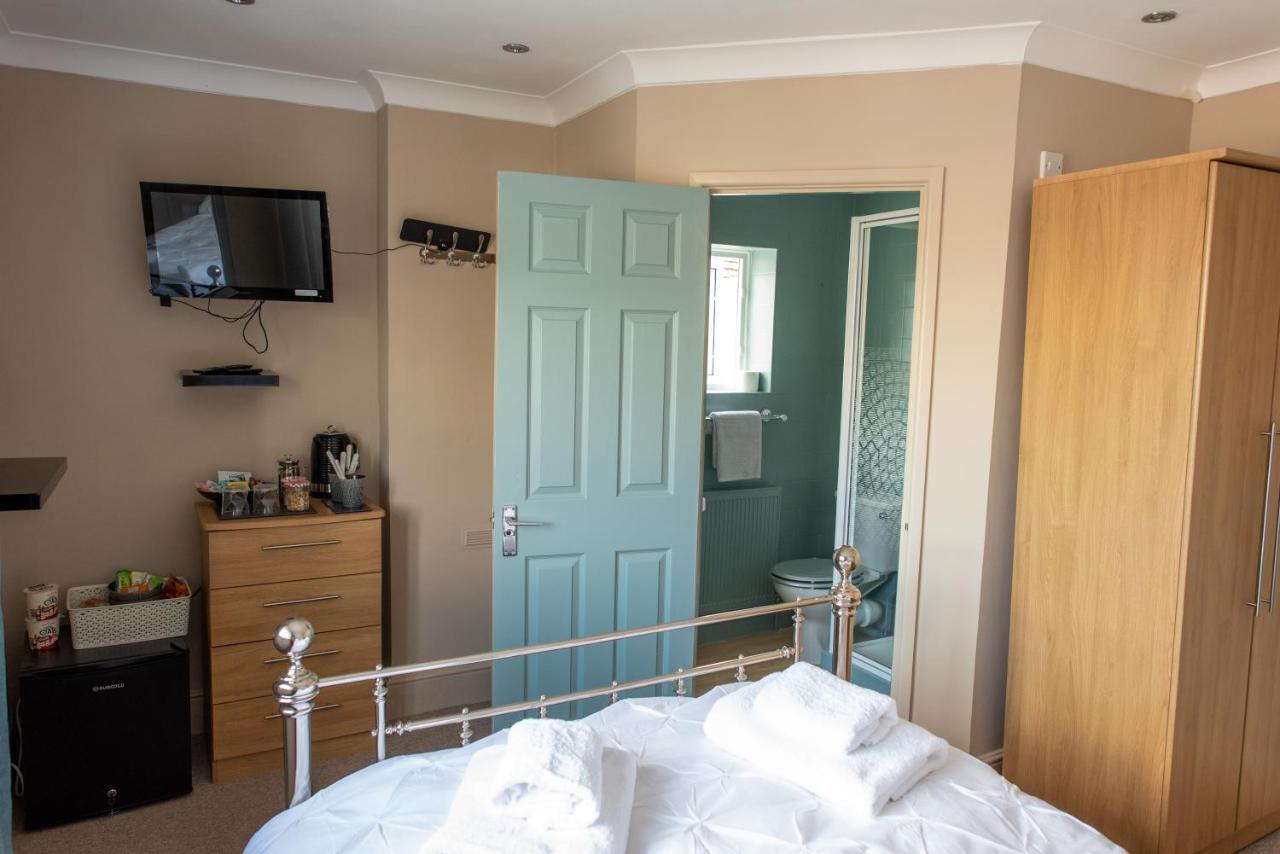 Clovelly Guest House Lyme Regis Buitenkant foto
