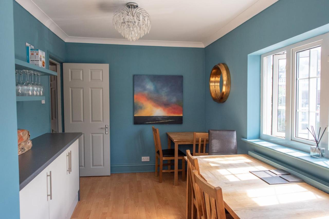Clovelly Guest House Lyme Regis Buitenkant foto