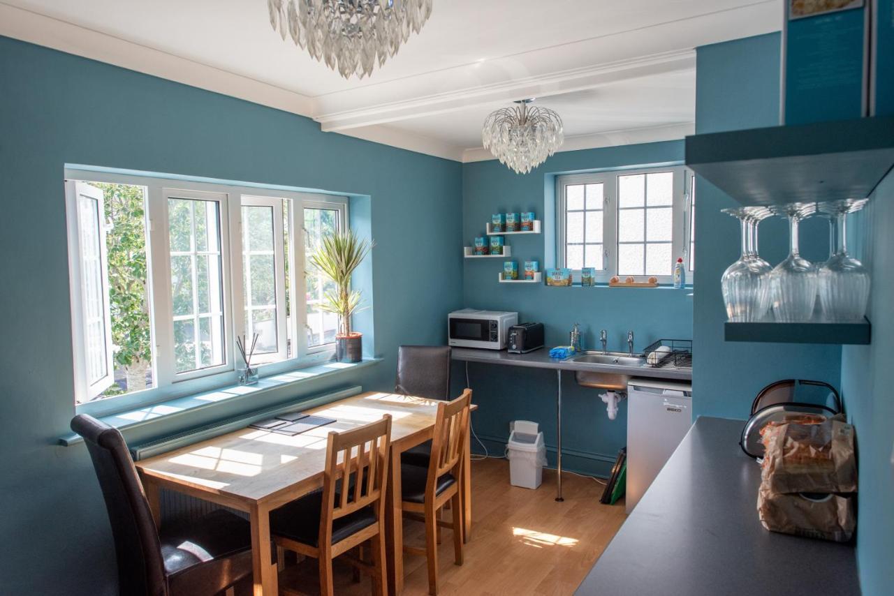 Clovelly Guest House Lyme Regis Buitenkant foto