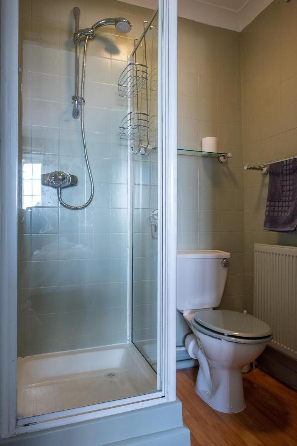 Clovelly Guest House Lyme Regis Buitenkant foto